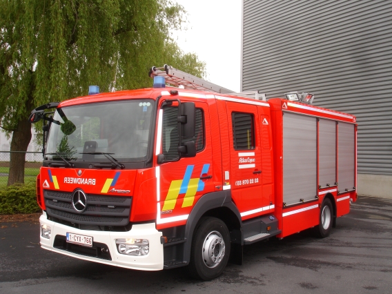 Autopompe multifonctionnelle avec rampe d'arrosage