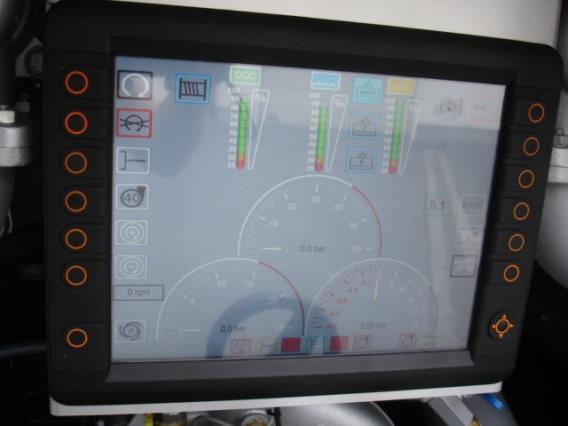 Autopompe multifonctionnelle avec rampe d'arrosage