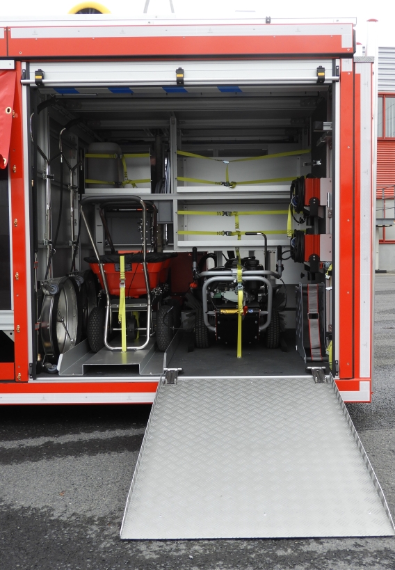 Container reinigen wegdek