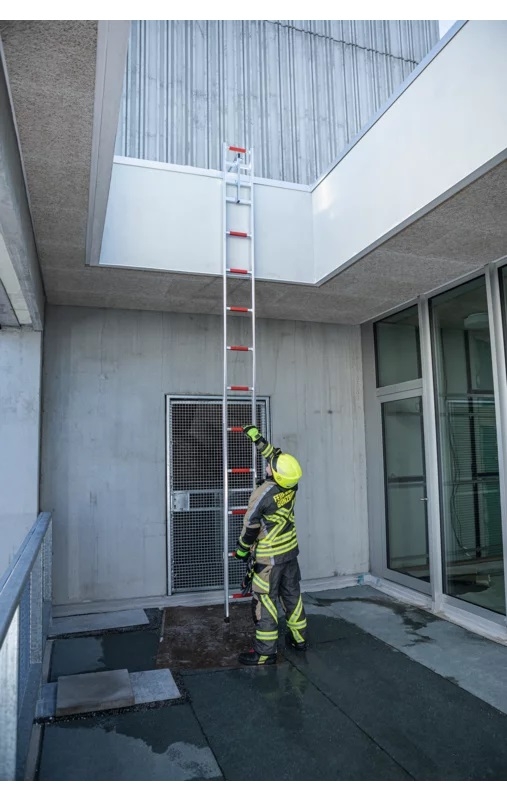 HAAKLADDER 4.4M EN1147