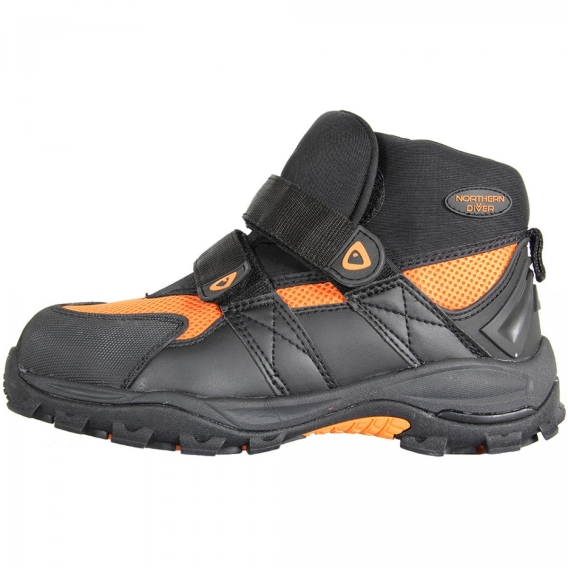 CANYON BOOTS SIZE 9