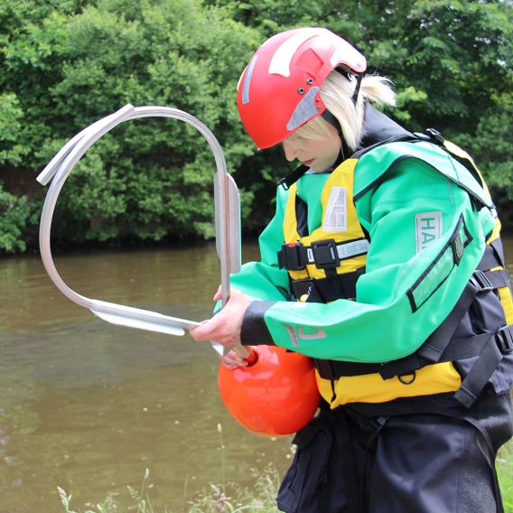 REACH POLE WATER RESCUE JAWS