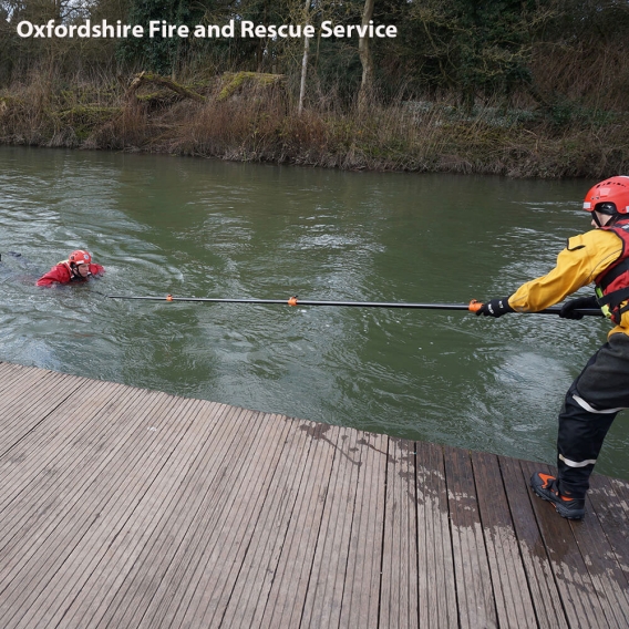 REACH POLE WATER RESCUE JAWS